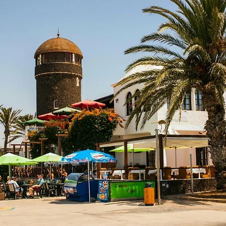 1-bed Sleeps 2 Sunbeds & Towels Apartament *