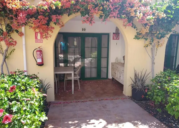 1-bed Sleeps 2 Sunbeds & Towels Apartamento *